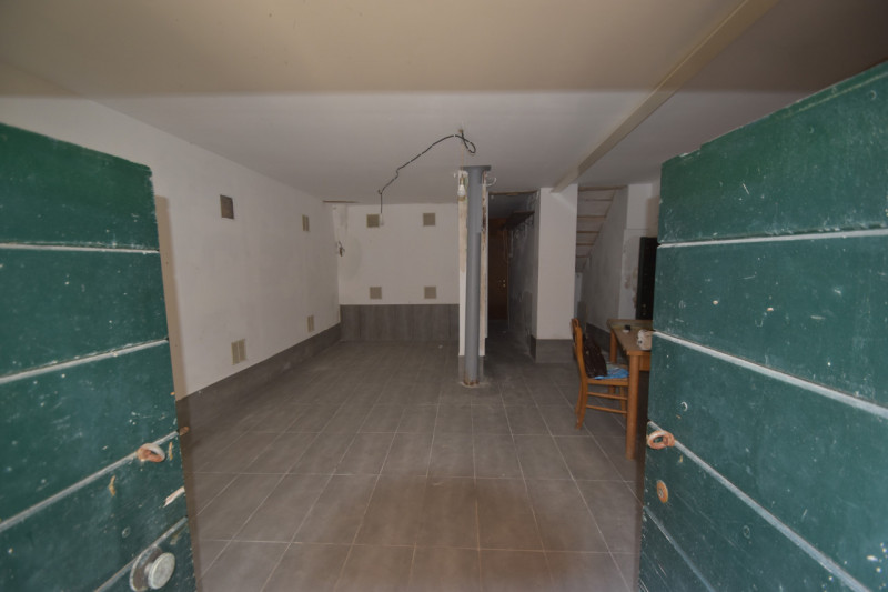 Immagine 8 di Magazzino in affitto  in santi apostoli a Venezia