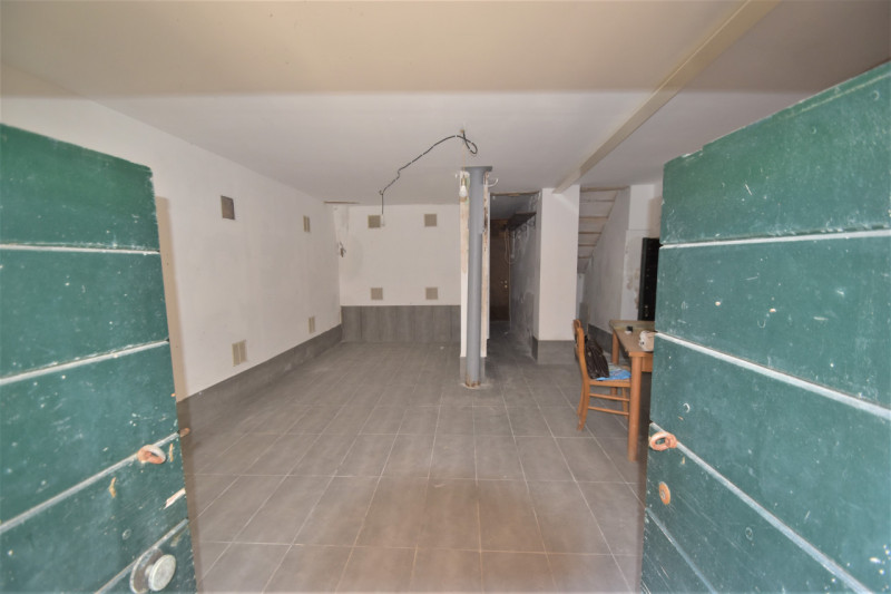 Immagine 9 di Magazzino in affitto  in santi apostoli a Venezia