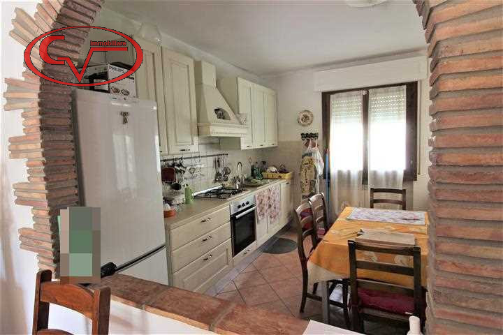 Immagine 9 di Villetta a schiera in vendita  in via meucci a Loro Ciuffenna