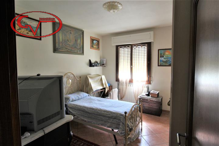 Immagine 13 di Villetta a schiera in vendita  in via meucci a Loro Ciuffenna