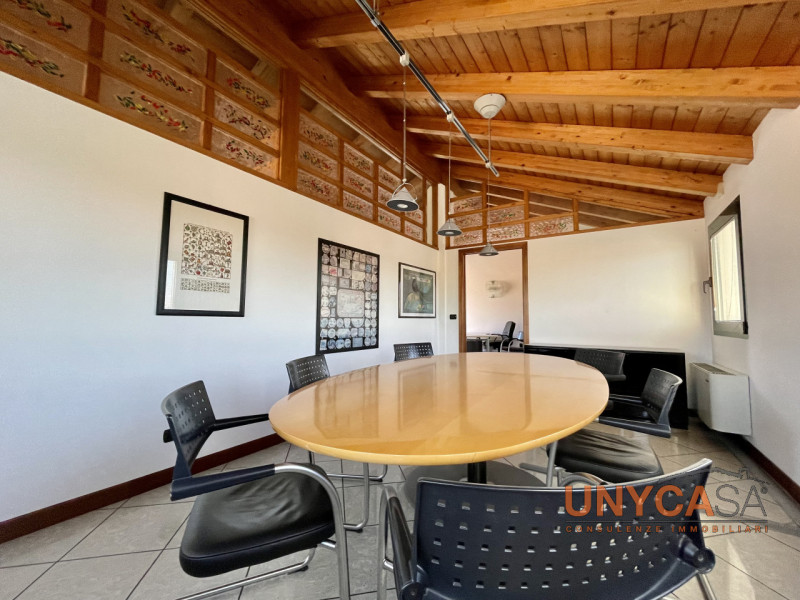 Immagine 6 di Ufficio in affitto  in Via Chiesanuova a Padova