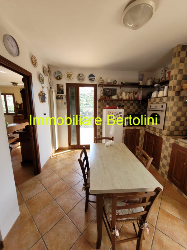 Immagine 18 di Villa in vendita  in via degli inglesi a Bordighera