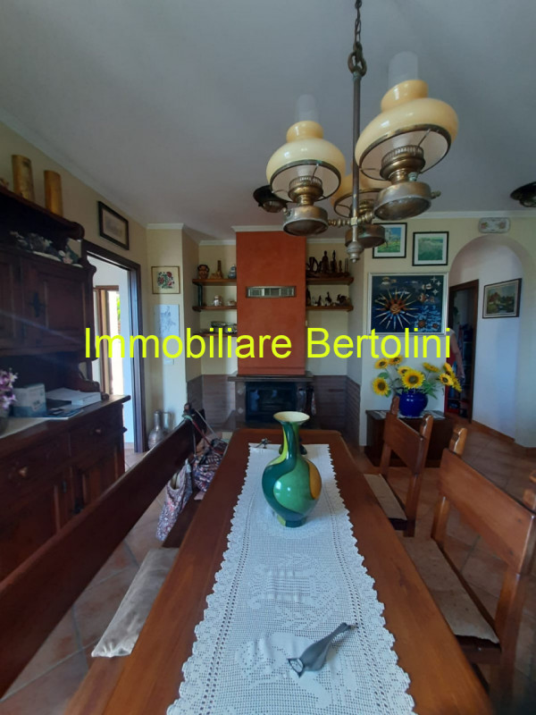 Immagine 49 di Villa in vendita  in via degli inglesi a Bordighera