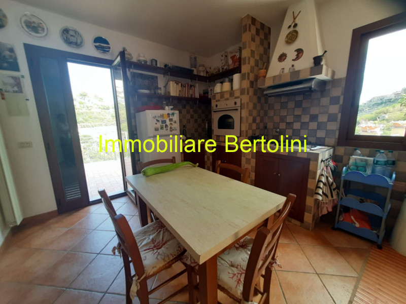 Immagine 52 di Villa in vendita  in via degli inglesi a Bordighera
