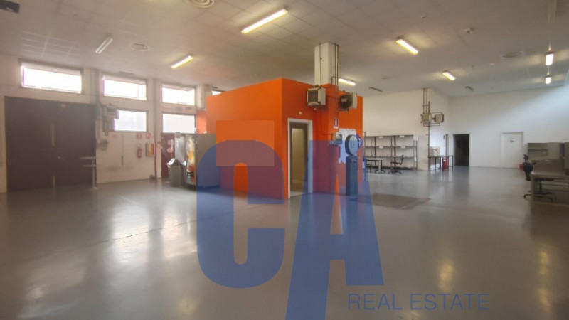 Immagine 15 di Ufficio in affitto  in PIAZZALE MACIACHINI CARLO a Milano