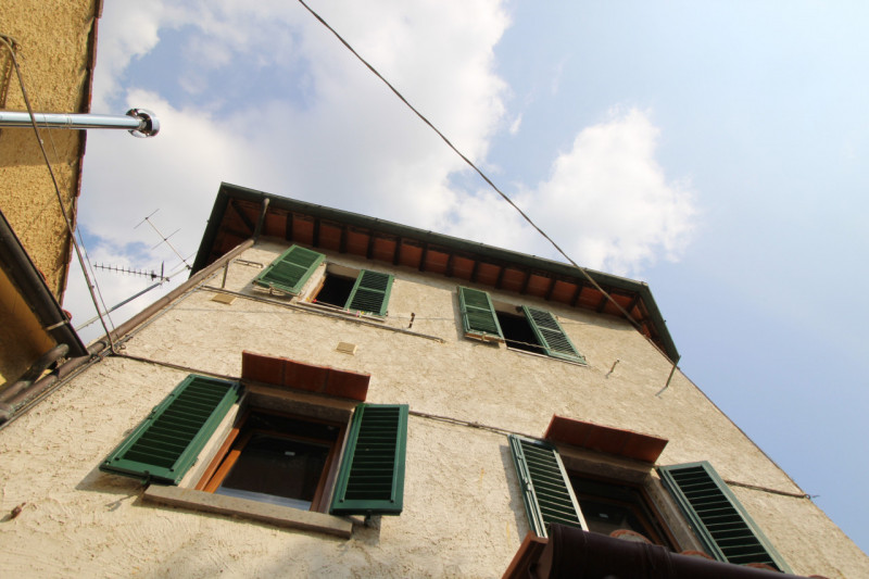 Immagine 1 di Villetta a schiera in vendita  in caposelvi a Montevarchi