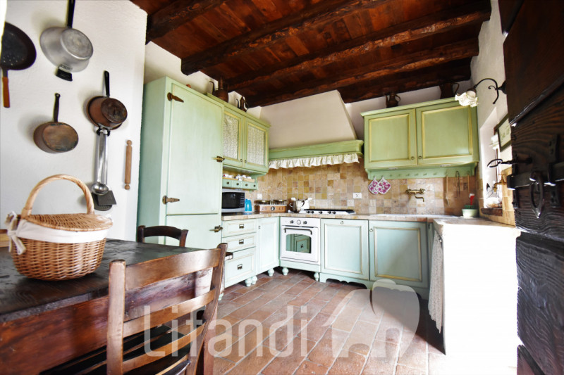 Immagine 4 di Rustico / casale in vendita  a Gargnano