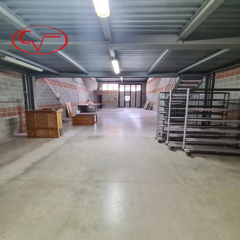 Immagine 7 di Capannone industriale in vendita  a Montevarchi