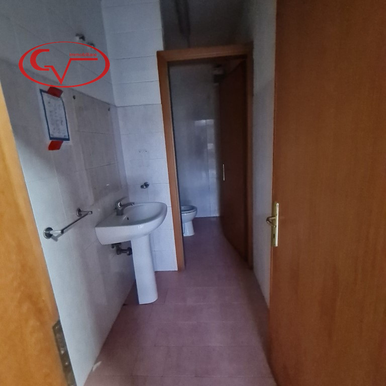 Immagine 9 di Capannone industriale in vendita  a Montevarchi