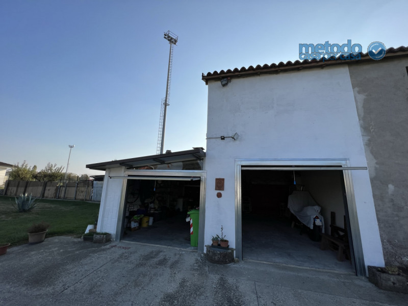 Immagine 5 di Terreno in vendita  a Villadose