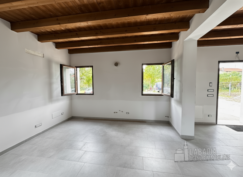 Immagine 16 di Casa indipendente in vendita  in Via Gardese 379 a Giacciano Con Baruchella