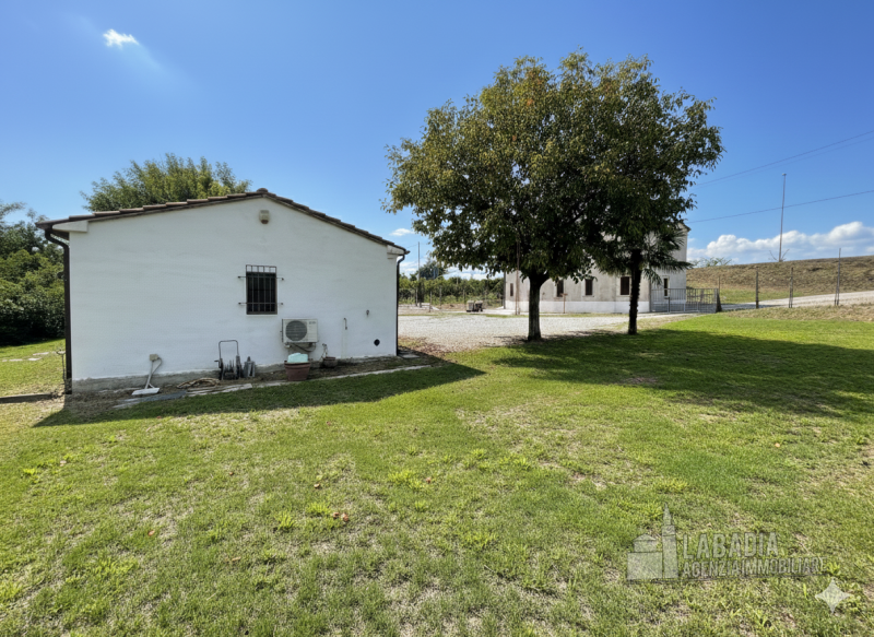Immagine 55 di Casa indipendente in vendita  in Via Gardese 379 a Giacciano Con Baruchella