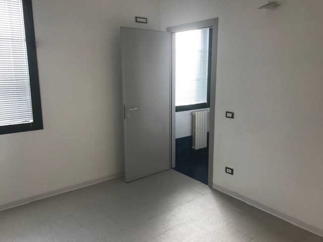 Immagine 12 di Ufficio in vendita  in GUIZZA PADOVA RIF 2309 a Albignasego