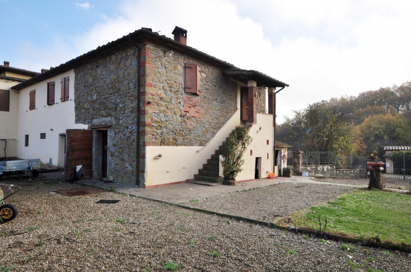 Immagine 3 di Casa indipendente in vendita  a Terranuova Bracciolini