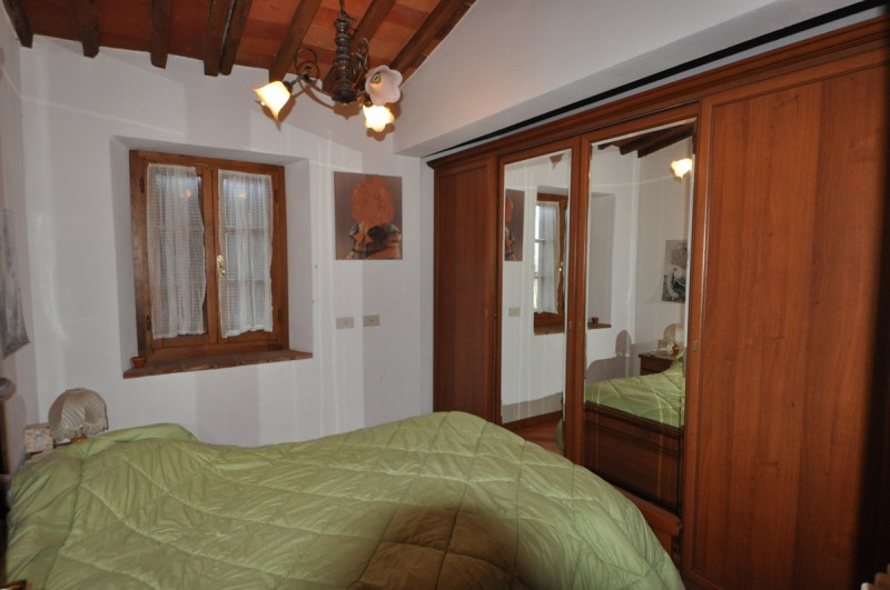 Immagine 10 di Casa indipendente in vendita  a Terranuova Bracciolini