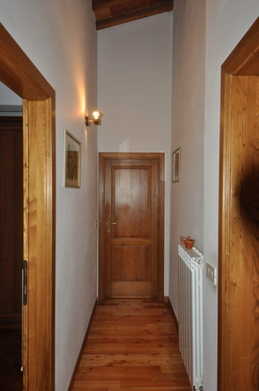 Immagine 13 di Casa indipendente in vendita  a Terranuova Bracciolini