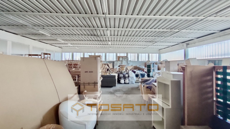 Immagine 1 di Capannone industriale in affitto  a Cerea