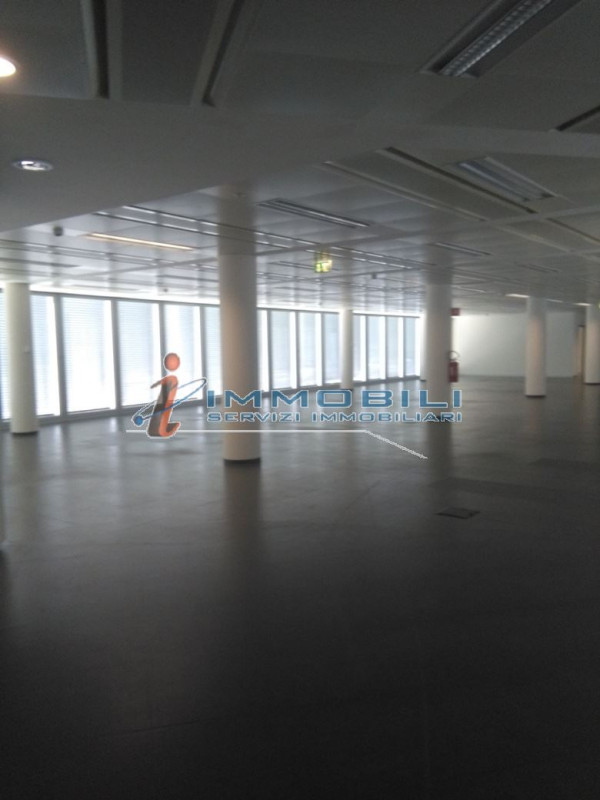 Immagine 12 di Ufficio in affitto  in VIA ANNA MARIA MOZZONI a Milano