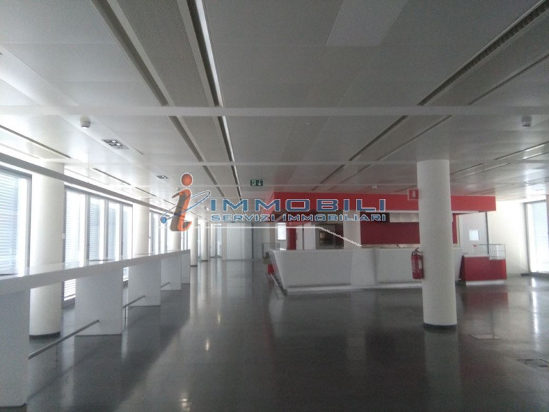 Immagine 16 di Ufficio in affitto  in VIA ANNA MARIA MOZZONI a Milano