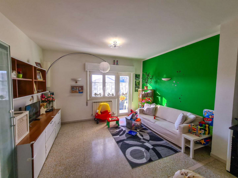 Immagine 1 di Appartamento in vendita  in via della Costituzione a Frontino