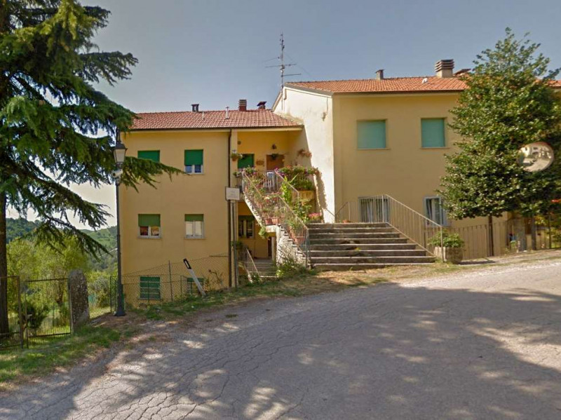 Immagine 13 di Appartamento in vendita  in via della Costituzione a Frontino