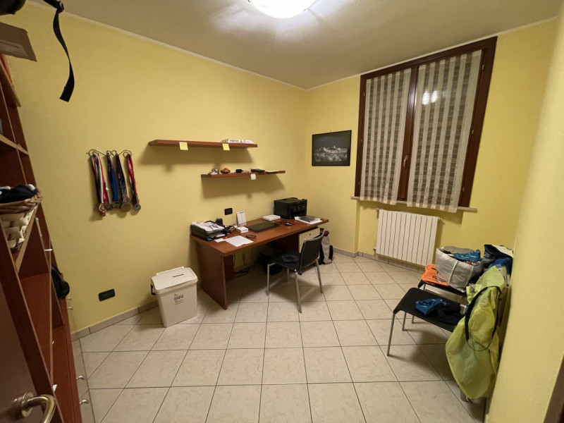 Immagine 11 di Appartamento in vendita  a Suzzara