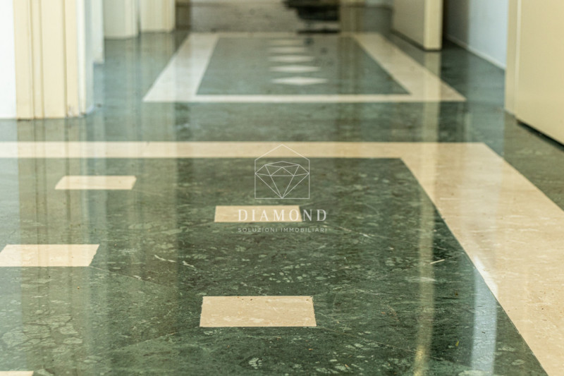 Immagine 46 di Villa in vendita  in Via Biondella a Verona