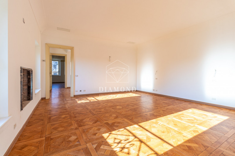 Immagine 58 di Villa in vendita  in Via Biondella a Verona