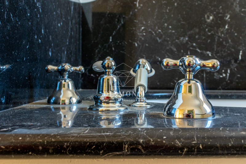 Immagine 61 di Villa in vendita  in Via Biondella a Verona