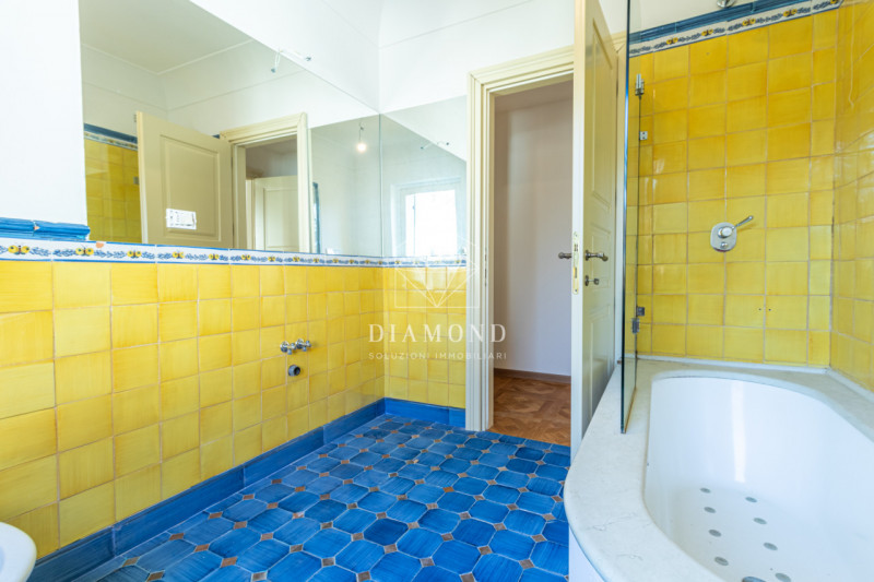 Immagine 65 di Villa in vendita  in Via Biondella a Verona