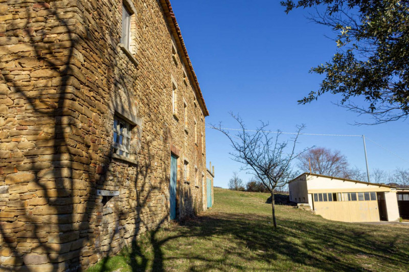 Immagine 6 di Rustico / casale in vendita  in Località Ca' Bacchio a Pietrarubbia