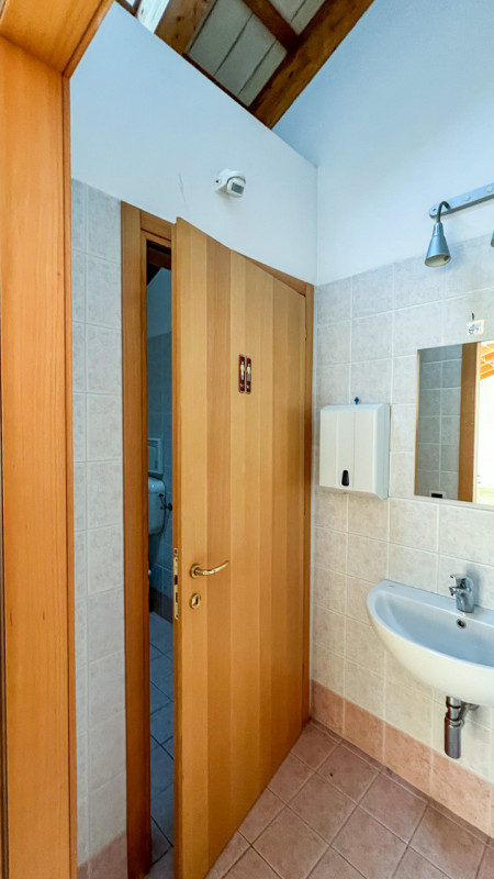 Immagine 8 di Negozio in vendita  in Piazza Carlo Rosso, 7 a Piove Di Sacco