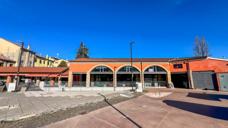 Immagine 17 di Negozio in vendita  in Piazza Carlo Rosso, 7 a Piove Di Sacco