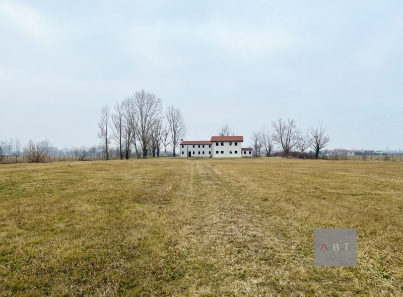 Immagine 5 di Casa indipendente in vendita  a Piazzola Sul Brenta