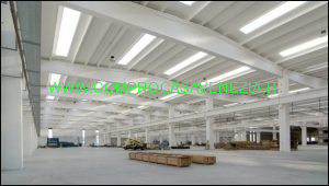Immagine 1 di Capannone industriale in vendita  in via Fornace a Martellago