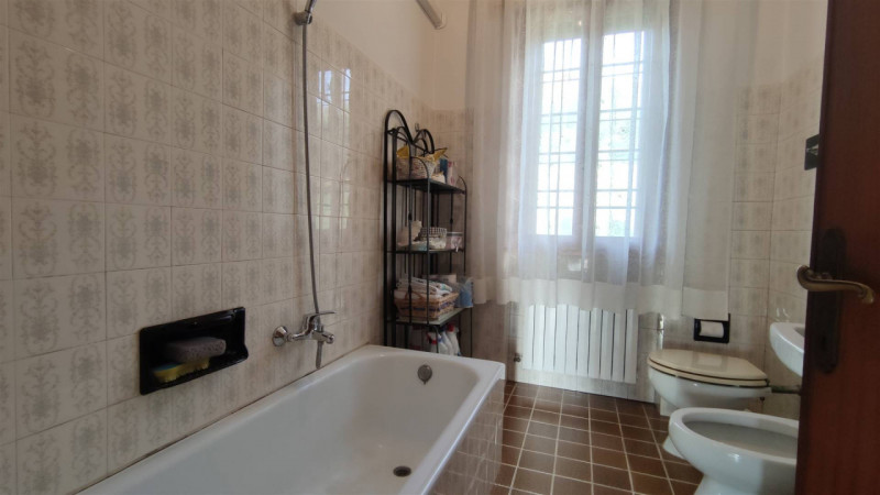 Immagine 12 di Casa indipendente in vendita  a Lozzo Atestino