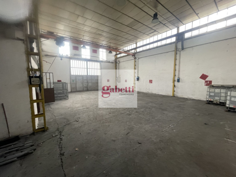 Immagine 5 di Capannone industriale in vendita  in Via Fermi a Rubano