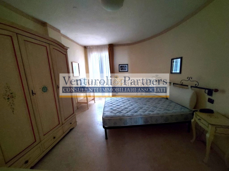 Immagine 16 di Appartamento in vendita  in via Brescia a Desenzano Del Garda