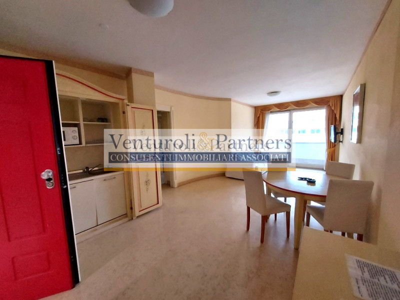 Immagine 27 di Appartamento in vendita  in via Brescia a Desenzano Del Garda