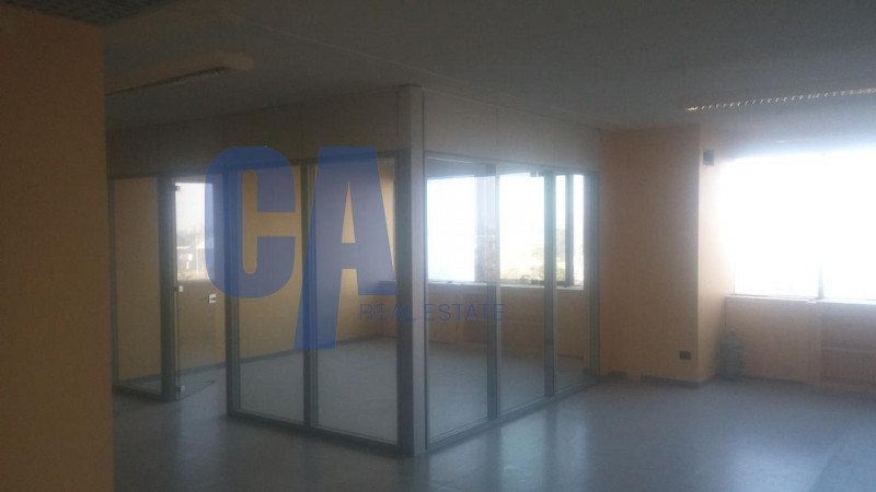 Immagine 1 di Ufficio in affitto  in STRADA MILANO FIORI a Assago