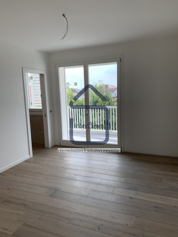 Immagine 4 di Appartamento in vendita  in via montello a Selvazzano Dentro