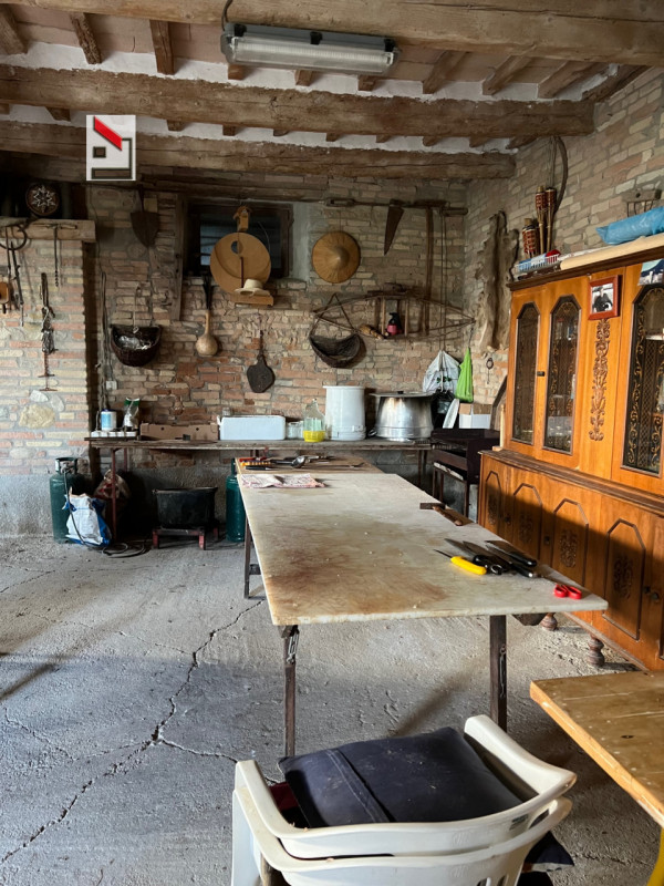 Immagine 31 di Rustico / casale in vendita  in Via San Vincenzo a Ostra