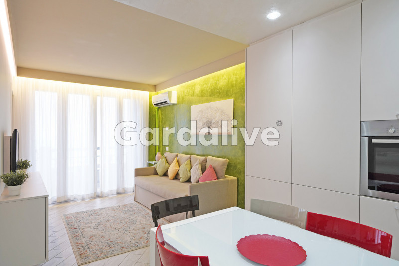 Immagine 14 di Appartamento in vendita  in Via Verona a Sirmione