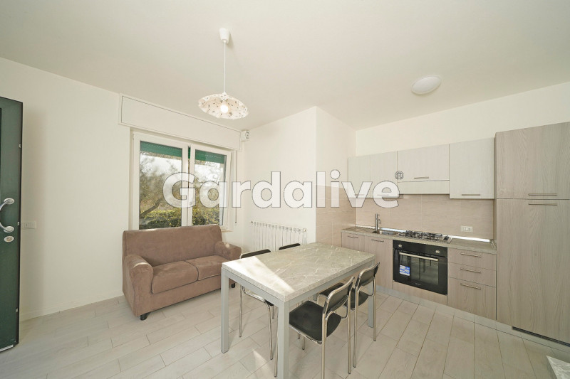 Immagine 6 di Villa in vendita  a Gardone Riviera