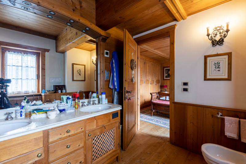 Immagine 16 di Appartamento in vendita  in Via Brigata Piemonte a Asiago