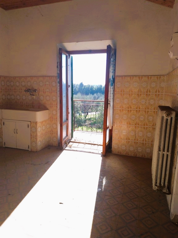 Immagine 8 di Casa indipendente in vendita  in Via del perna a Passignano Sul Trasimeno