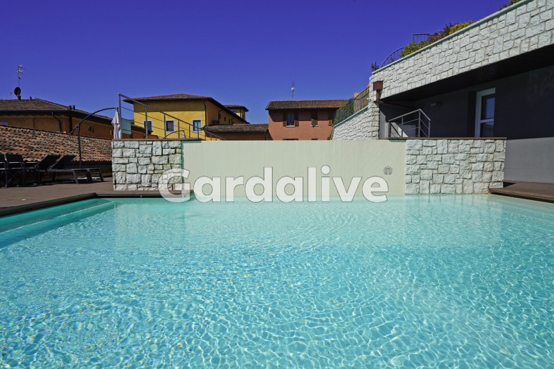 Immagine 8 di Villa in vendita  in Via Brunati 17 a Salò