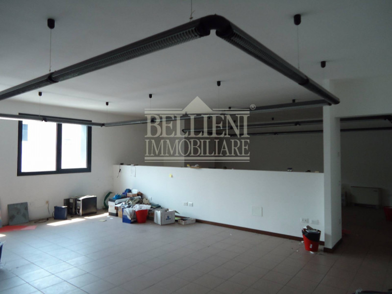 Immagine 4 di Ufficio in vendita  in Viale Trento a Vicenza