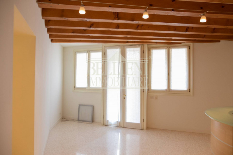 Immagine 3 di Ufficio in affitto  in Contrà dei Burci a Vicenza