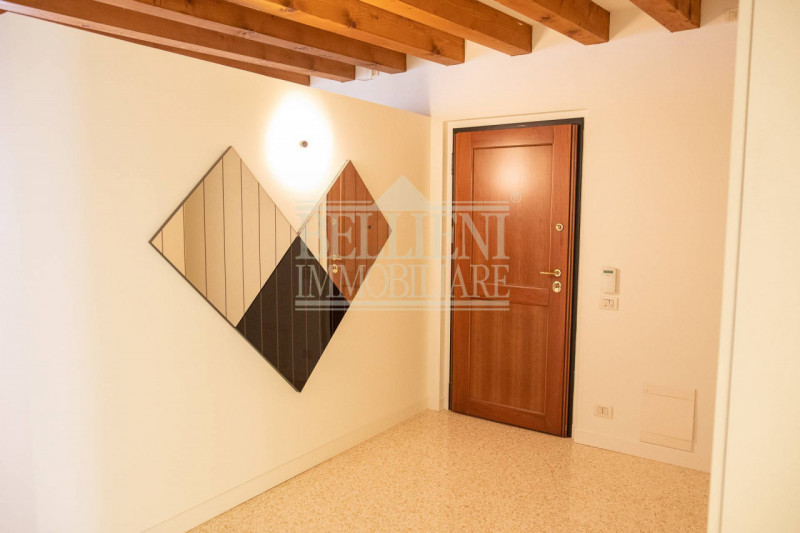 Immagine 9 di Ufficio in affitto  in Contrà dei Burci a Vicenza